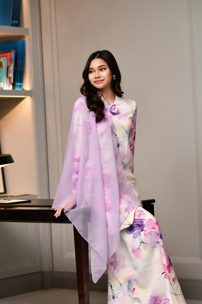 Floria Kurung in Lavender