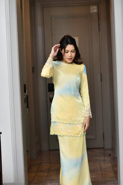 Lunara Kurung in Glow