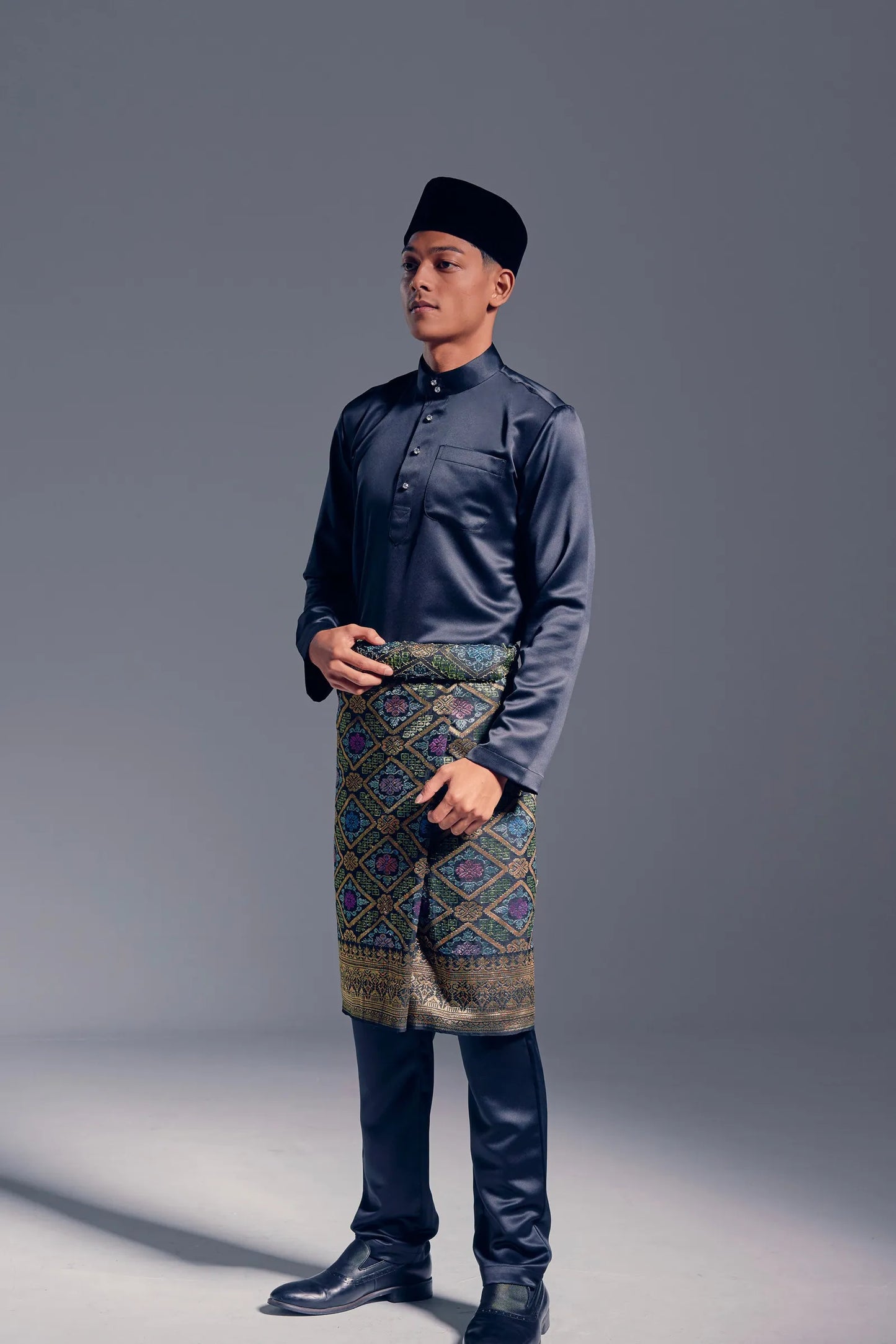 Baju Melayu Modern Fit (Black)